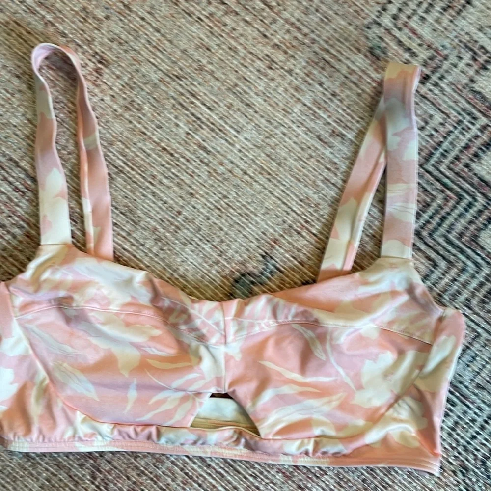 l*space Revolve Flora Bikini Top in Paradise Blooms Pink White Size‎ XL NEW